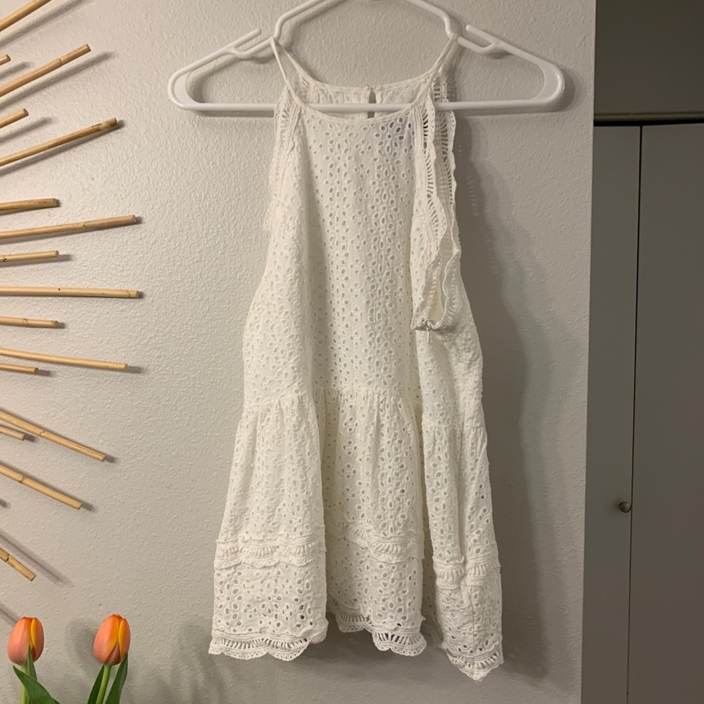 Lulu’s |  Eyelet tank